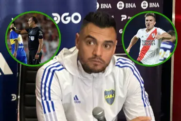 El arquero de Boca se enojó contra el árbitro el jugador de River.